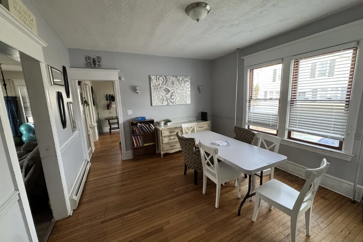 Después de limpieza - Comedor impecable